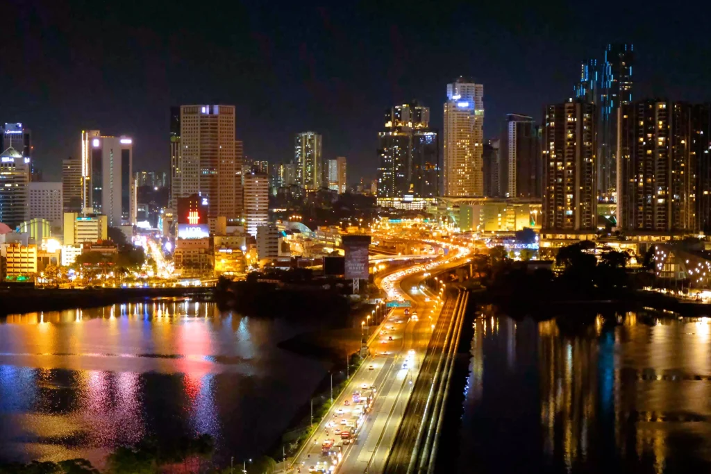 KL vs JB投资哪个好